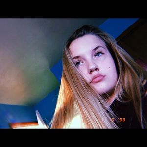 Meet your Posher, Carys